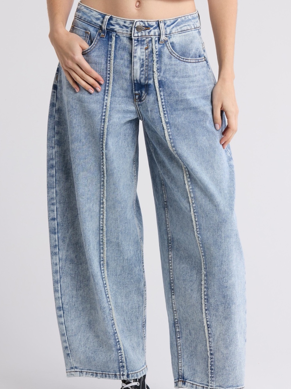 vigoss seamed straight leg jeans